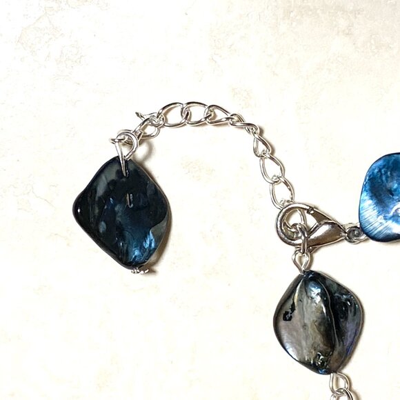 Blue Irregular Mother of Pearl Shell Necklace + Cat on the Moon Pendant - Picture 11 of 13